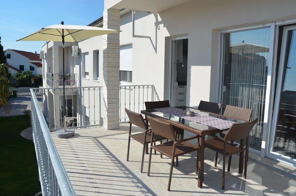 Apartments Villa Marina Vodice Quarto foto